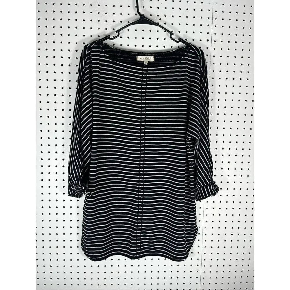 Max studio weekend tunic top